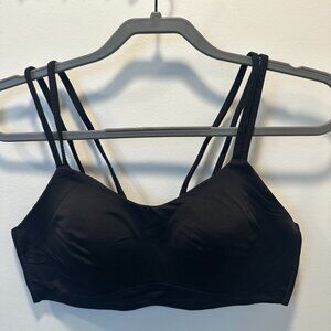 Lululemon size 10 B/C cup Like a Could Bra *Light Support, black